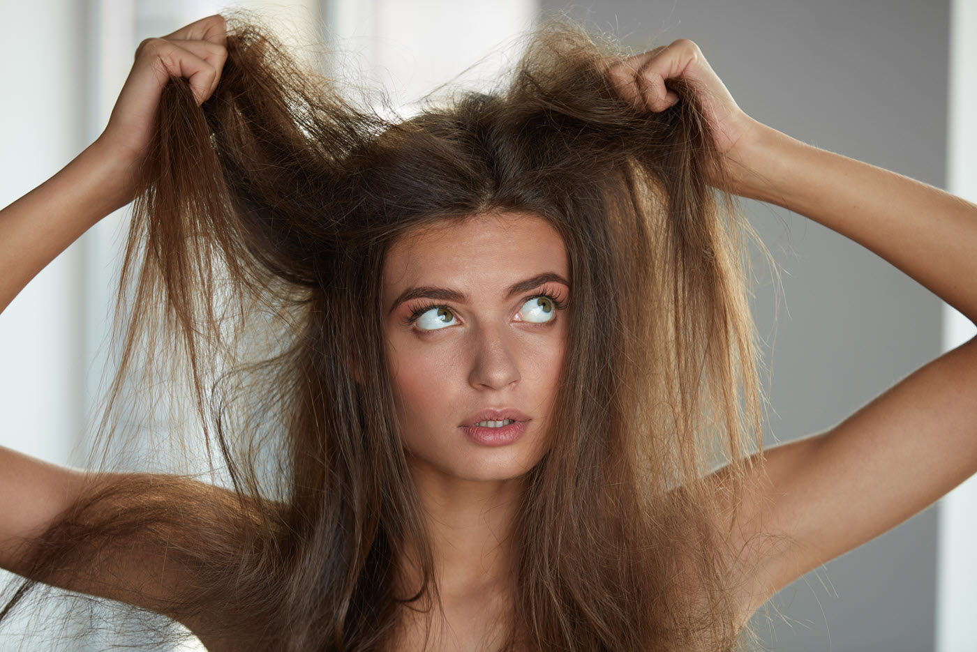 Dry Hair and Dry Hair Ends: Causes, Treatments and Pro Tips